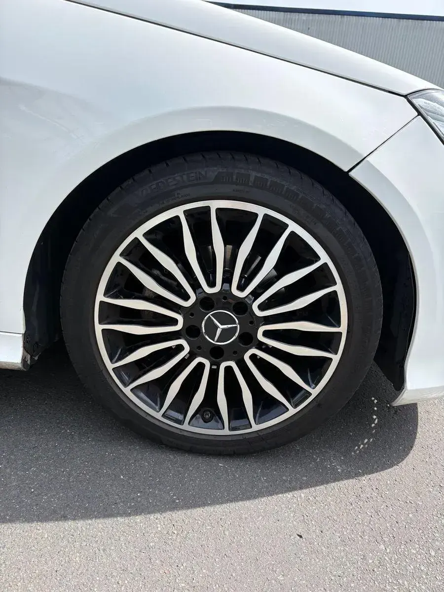 Second-hand Mercedes E200 AMG 136 CP (100 kW) 2015 Negru Berlinǎ