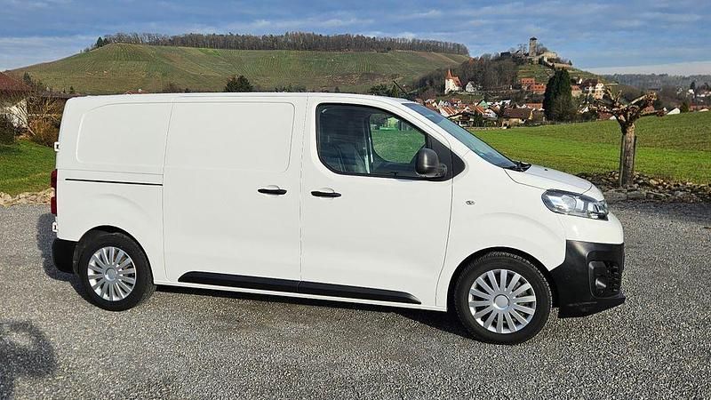 Weiß Gebraucht 2019 Citroën Jumpy Business Class Van / Kleinbus | 14.500 € (Fairer Preis) - Bild 1/4