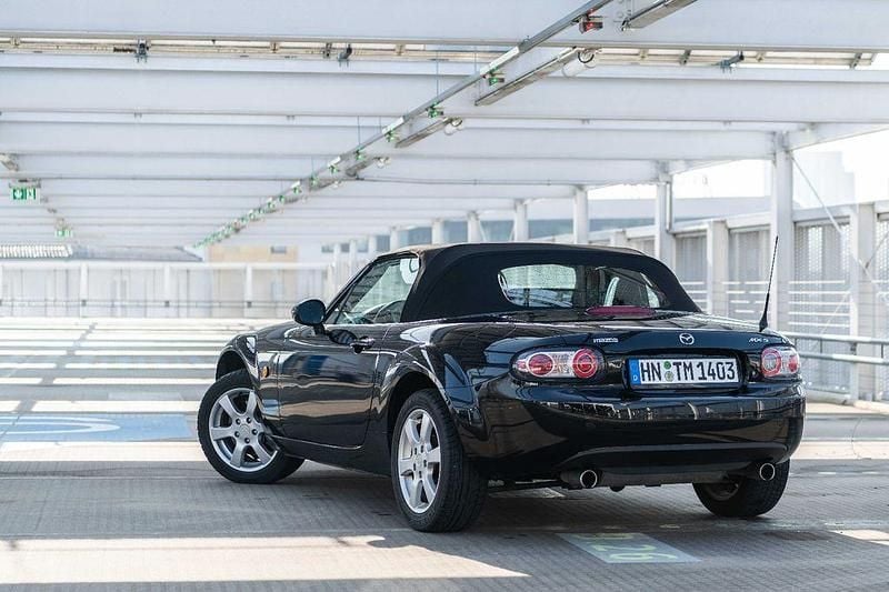 Gebraucht Mazda MX5 126 PS (92 kW) 2006 Schwarz Cabrio