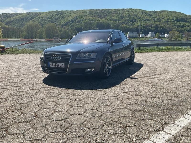 Blau Gebraucht 2009 Audi A8 Limousine | 9.999 € (Fairer Preis) - Bild 1/4