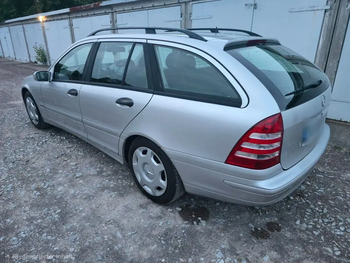 Gebraucht Mercedes 200 122 PS (89 kW) 2004 Grau Kombi
