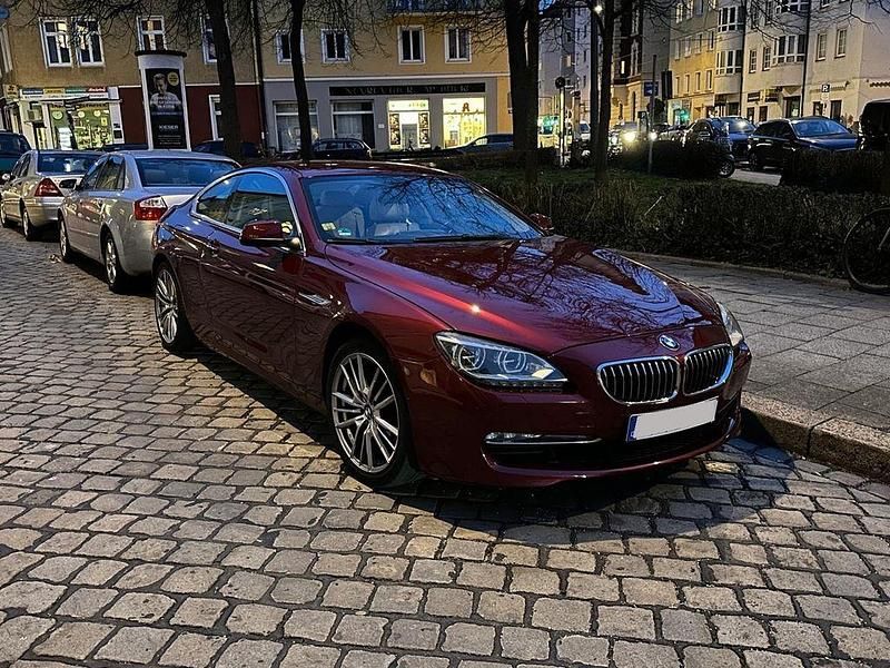 Gebraucht BMW 640 Sport Line 320 PS (235 kW) 2011 Rot Coupé