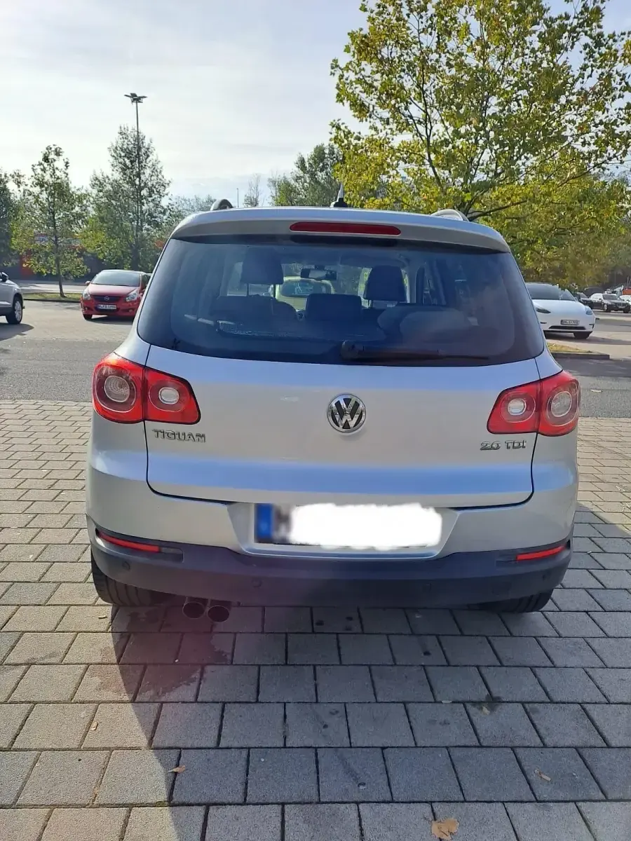 Gebraucht VW Tiguan 140 PS (102 kW) 2009 Silber SUV