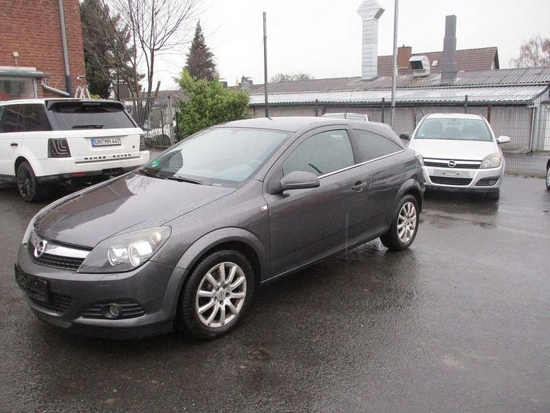Gebraucht Opel Astra GTC Selection 116 PS (85 kW) 2009 Grau Coupé
