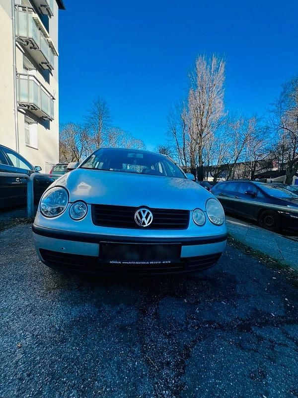 Gebraucht VW Polo 65 PS (47 kW) 2002 Grau Kleinwagen
