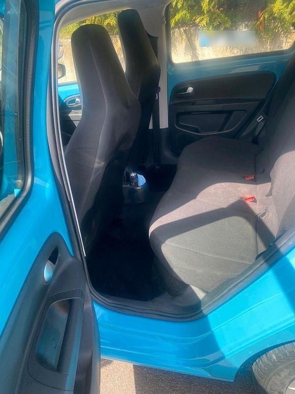 Usata VW e-up! 61 kW (83 CV) 2021 Blu Utilitaria