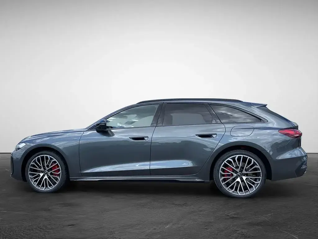Neu Audi A5 S-Line 367 PS (269 kW) 2026 Grau (daytonagrau perleffekt) Kombi