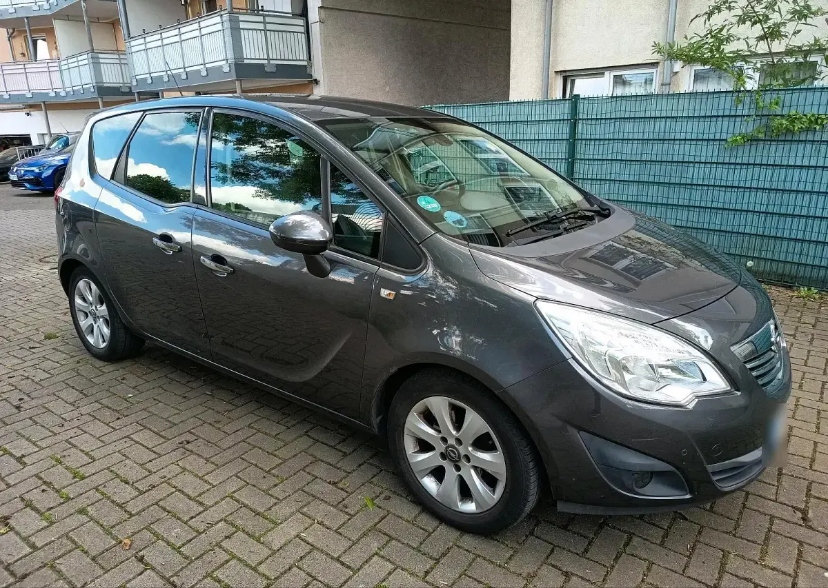 Gebraucht Opel Meriva 95 PS (69 kW) 2011 Grau Van / Kleinbus