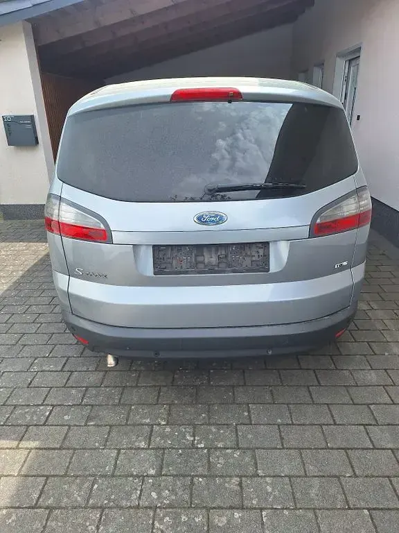 Occasion Ford S-MAX Ambiente 140 ch (102 kW) 2007 Argent Monospace