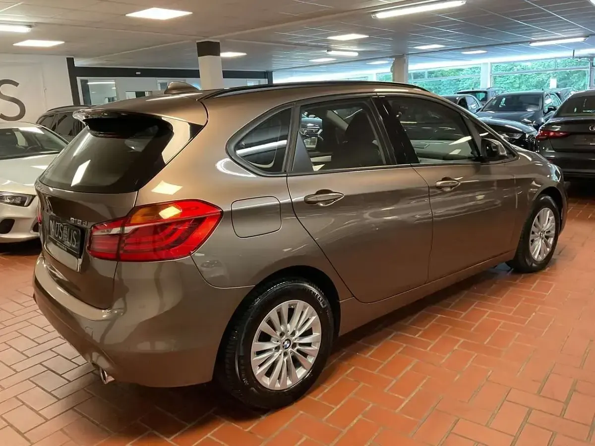 Gebraucht BMW 218 Active Tourer Advantage 150 PS (110 kW) 2020 Bronze Van / Kleinbus