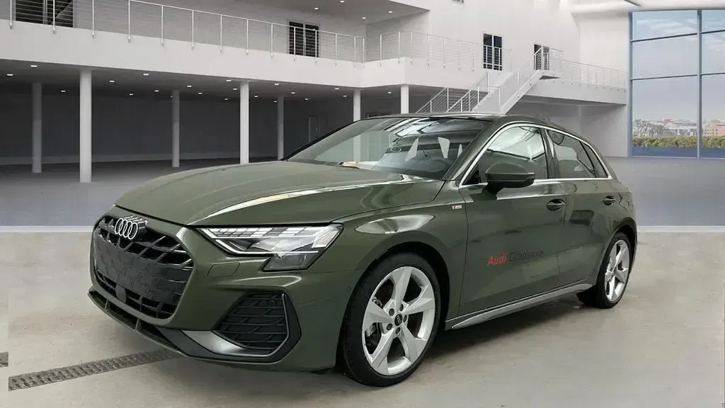Gebraucht Audi A3 S-Line 150 PS (110 kW) 2025 Grünkeine angabe Limousine
