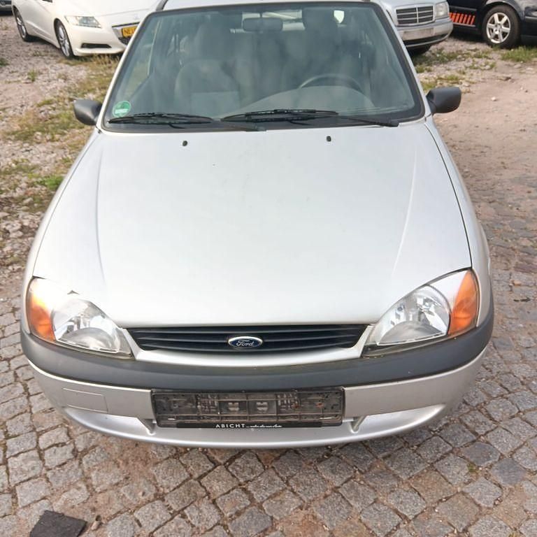 Grau Gebraucht 2000 Ford Fiesta Futura Kleinwagen | 1.200 € (Fairer Preis) - Bild 1/4