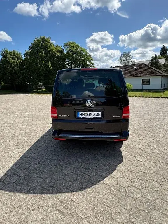 Gebraucht VW Multivan 140 PS (102 kW) 2014 Schwarz Van / Kleinbus
