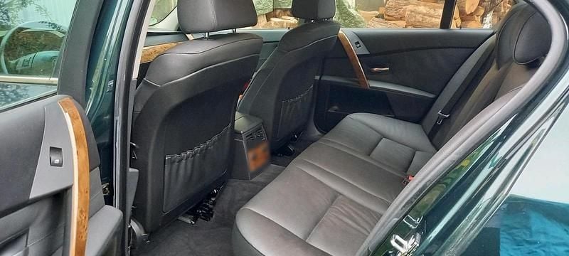 Gebraucht BMW 525 216 PS (158 kW) 2005 Grün Limousine