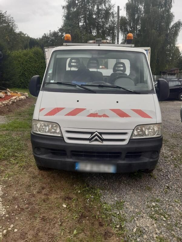 Weiß Gebraucht 2006 Citroën Jumper Van / Kleinbus | 4.900 € - Bild 1/4