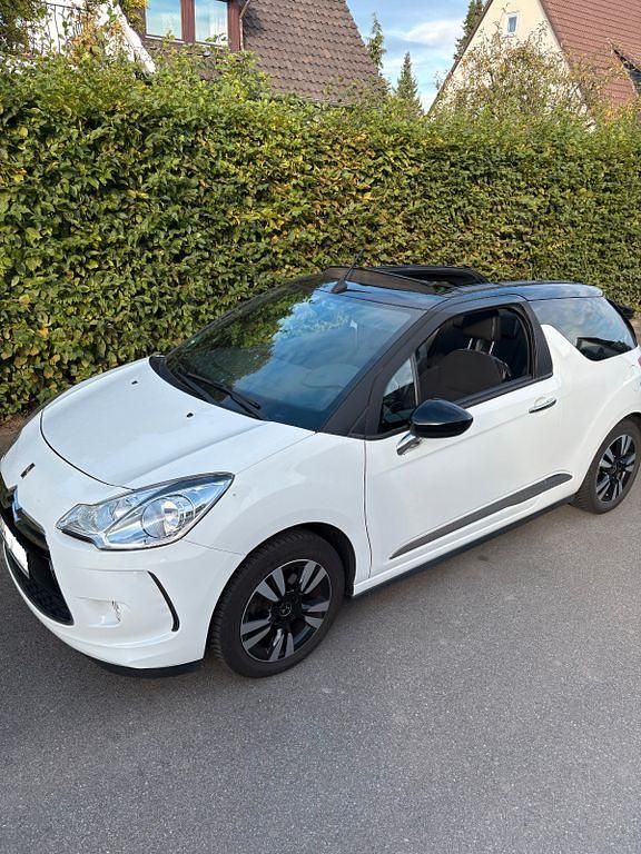 Weiß Gebraucht 2016 Citroën DS3 Cabriolet Cabrio | 6.900 € (Fairer Preis) - Bild 1/4