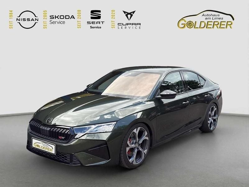 Gruen Gebraucht 2025 Skoda Octavia RS Limousine | 46.960 € (Teuer) - Bild 1/4