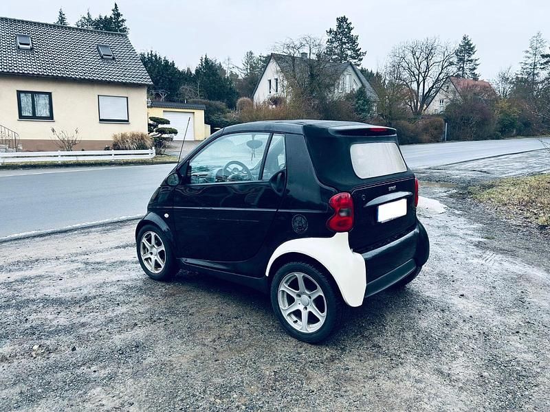 Gebraucht Smart ForTwo Cabrio 61 PS (44 kW) 2002 Schwarz Cabrio