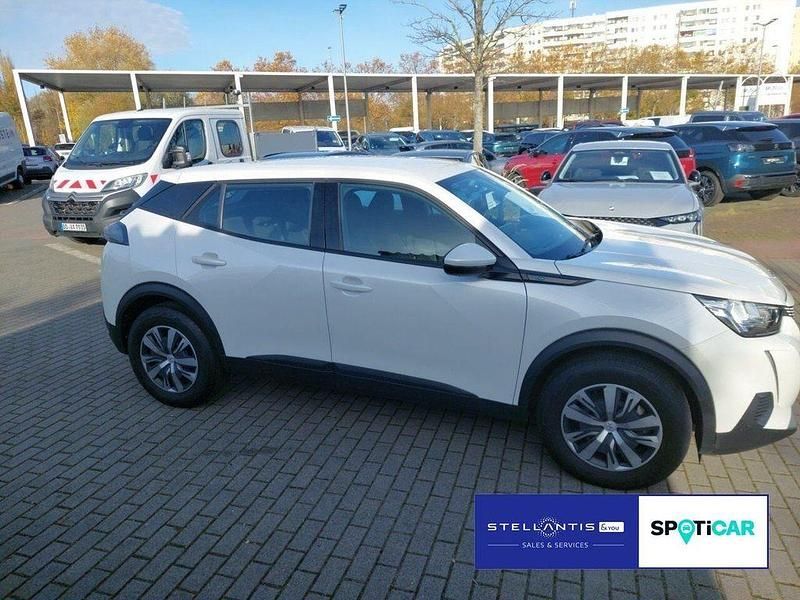 Gebraucht Peugeot e-2008 Active 100 kW (136 PS) 2021 Weiß SUV