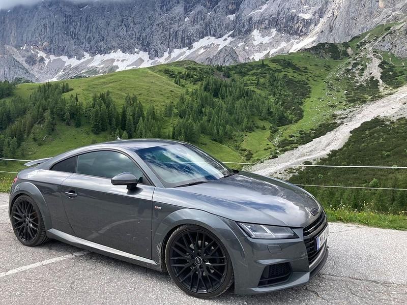 Grau Gebraucht 2015 Audi TT Sport Coupé | 23.900 € (Etwas zu teuer) - Bild 1/4