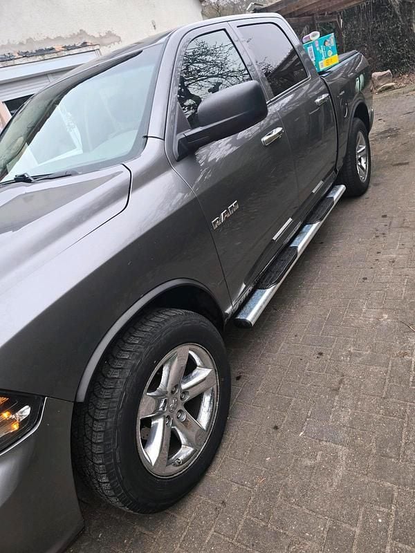 Gebraucht Dodge Ram 309 PS (227 kW) 2015 Silber Pickup