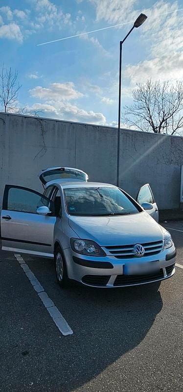 Gebraucht VW Golf IV 75 PS (55 kW) 2005 Silber Limousine