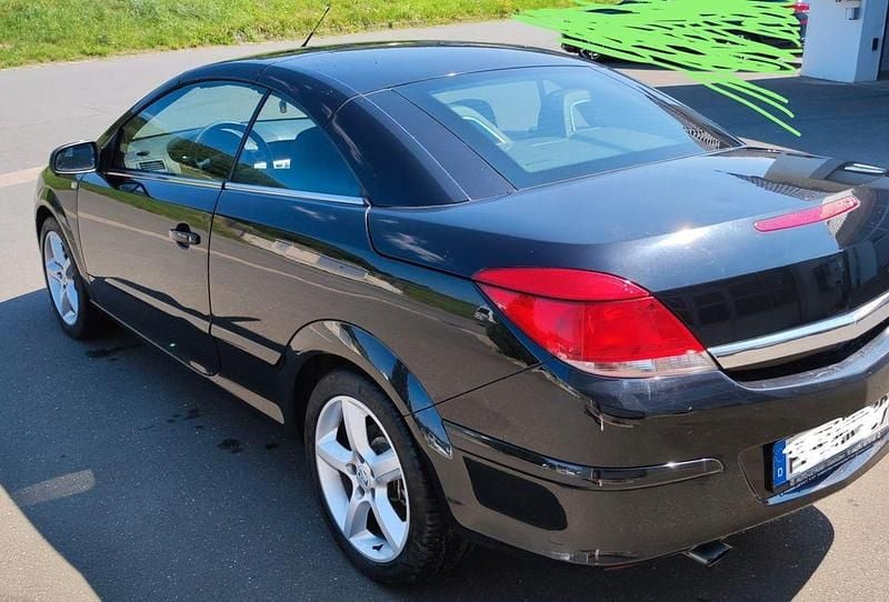 Gebraucht Opel Astra Cabriolet 116 PS (85 kW) 2008 Schwarz Cabrio