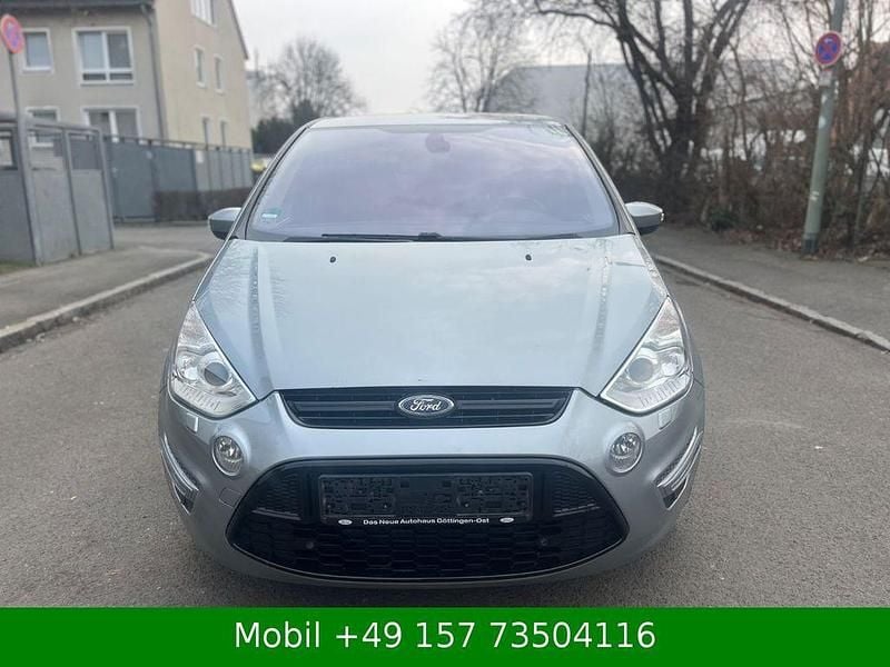 Gebraucht Ford S-MAX Titanium 163 PS (119 kW) 2010 Silber Van / Kleinbus