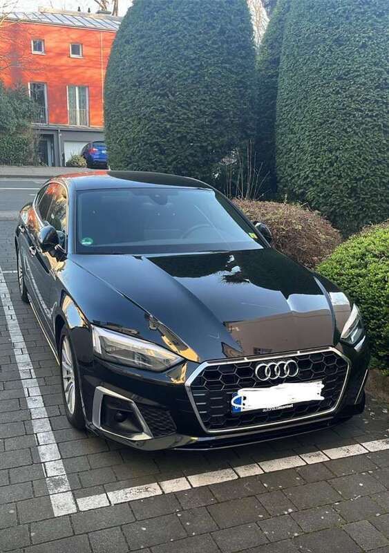 Schwarz Gebraucht 2021 Audi A5 Sportback S-Line Kleinwagen | 36.000 € (Etwas zu teuer) - Bild 1/4