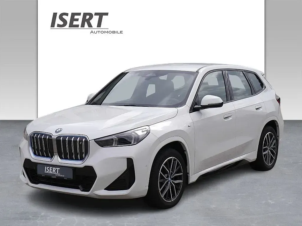 Gebraucht BMW iX1 M Sport 230 kW (313 PS) 2023 Alpinweiss iii SUV