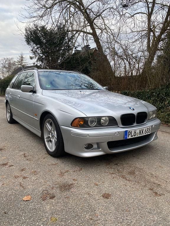 Silber Gebraucht 2000 BMW 520 Kombi | 3.950 € (Etwas zu teuer) - Bild 1/4