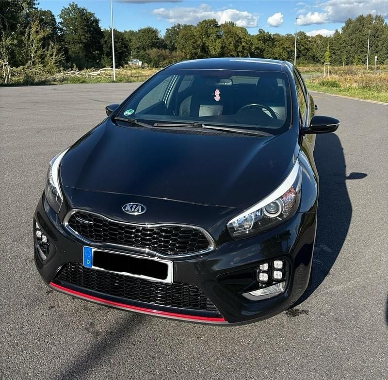 Schwarz Gebraucht 2018 Kia Ceed GT GT-Track Kleinwagen | 13.000 € (Fairer Preis) - Bild 1/4
