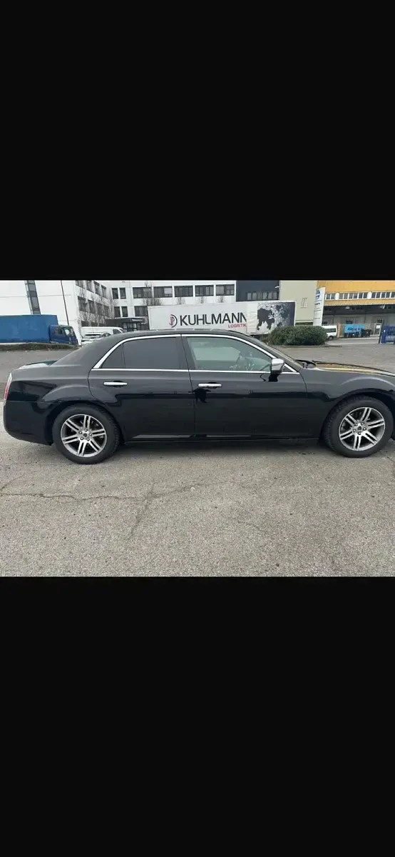 Gebraucht Lancia Thema 240 PS (176 kW) 2013 Schwarz Limousine