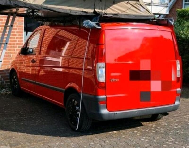 Rot Gebraucht 2014 Mercedes Vito Van / Kleinbus | 12.900 € - Bild 1/4