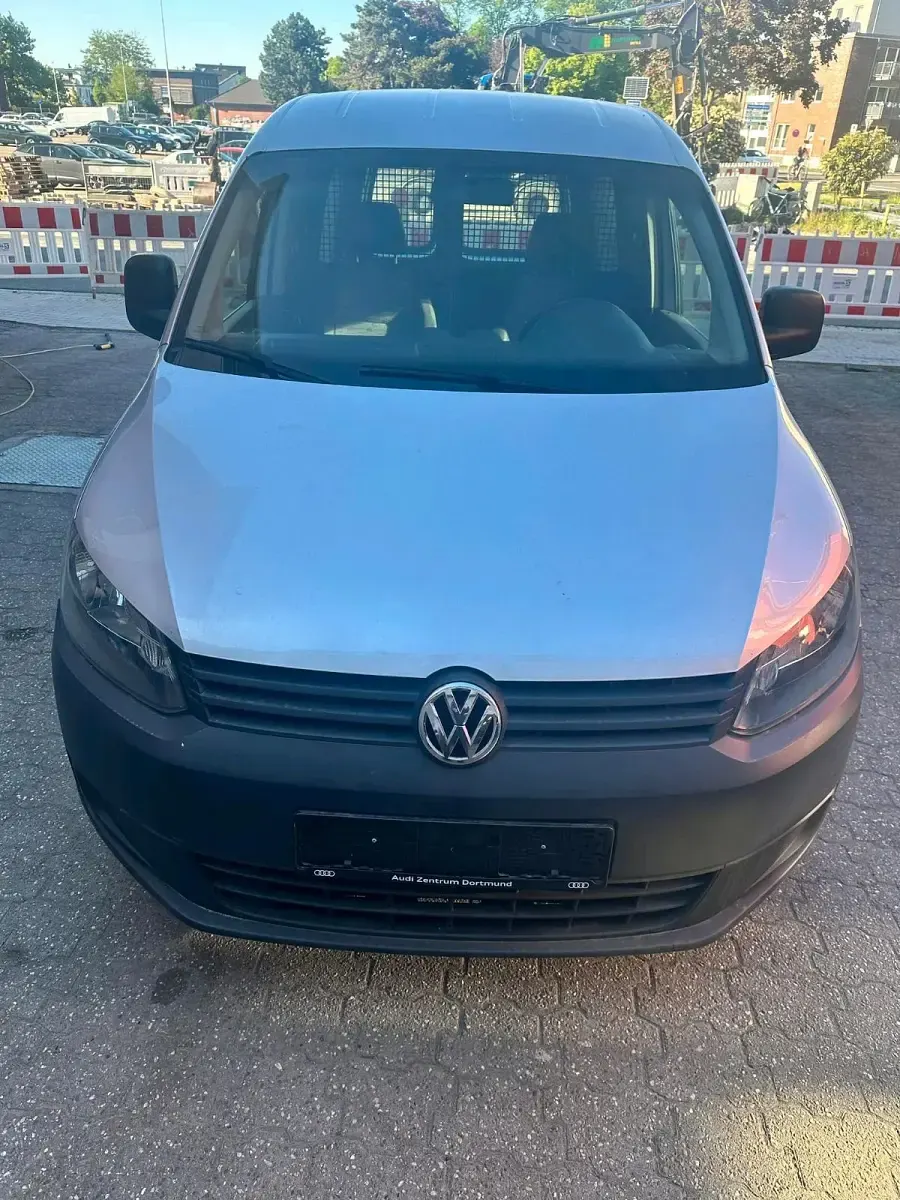 Occasion VW Caddy 101 ch (74 kW) 2013 Argent Monospace