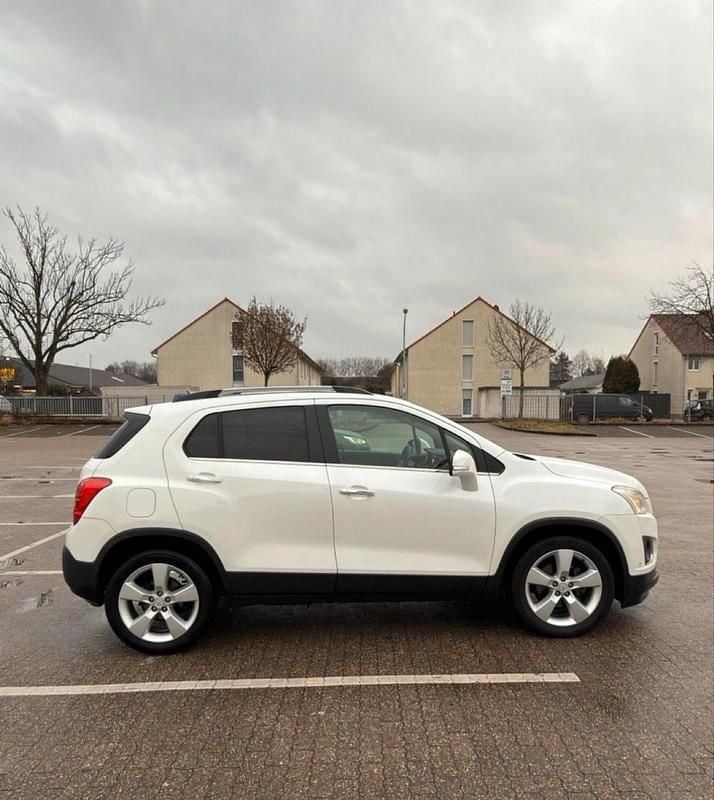 Gebraucht Chevrolet Trax 140 PS (102 kW) 2013 Weiß SUV