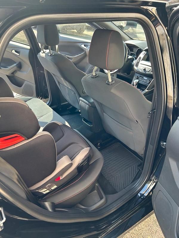 Gebraucht Ford Focus ST-Line 150 PS (110 kW) 2017 Schwarz Kombi