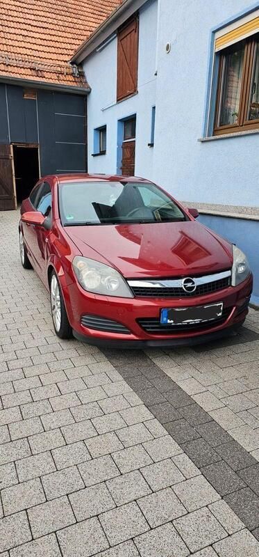 Rot Gebraucht 2006 Opel Astra GTC Coupé | 500 € - Bild 1/4