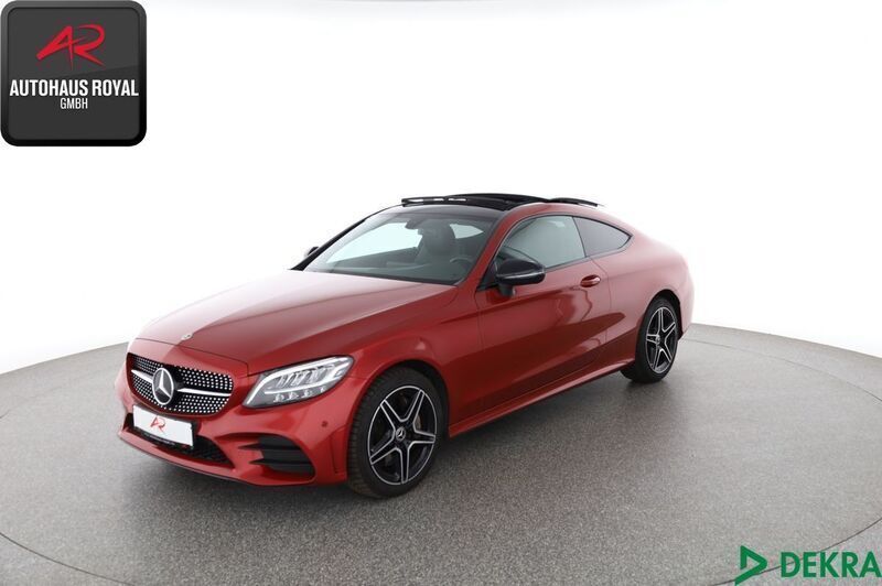 Rot (metallic) Gebraucht 2018 Mercedes C300 AMG Coupé | 29.880 € (Superpreis) - Bild 1/4