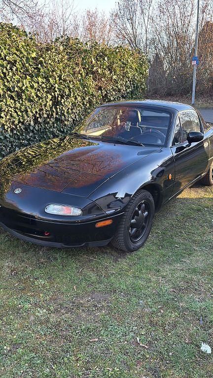 Gebraucht Mazda MX5 90 PS (66 kW) 1997 Schwarz Cabrio