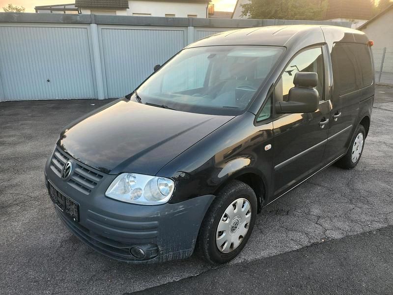 Schwarz Gebraucht 2010 VW Caddy Van / Kleinbus | 7.999 € (Teuer) - Bild 1/4