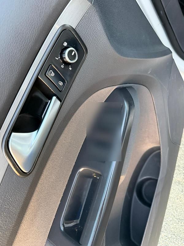 Gebraucht VW Touran 105 PS (77 kW) 2011 Weiß Van / Kleinbus