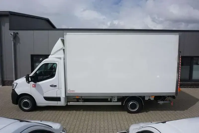 Gebraucht Renault Master 145 PS (106 kW) 2024 Weiß Van