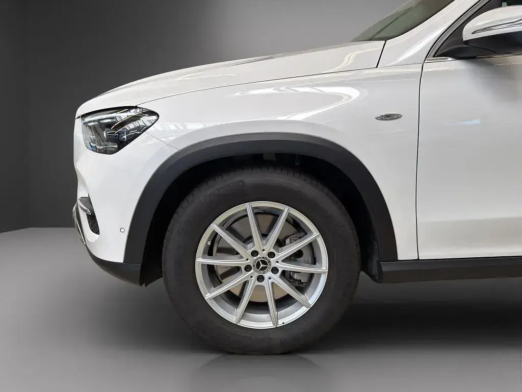 Gebraucht Mercedes GLE400 381 PS (280 kW) 2025 Weiß SUV