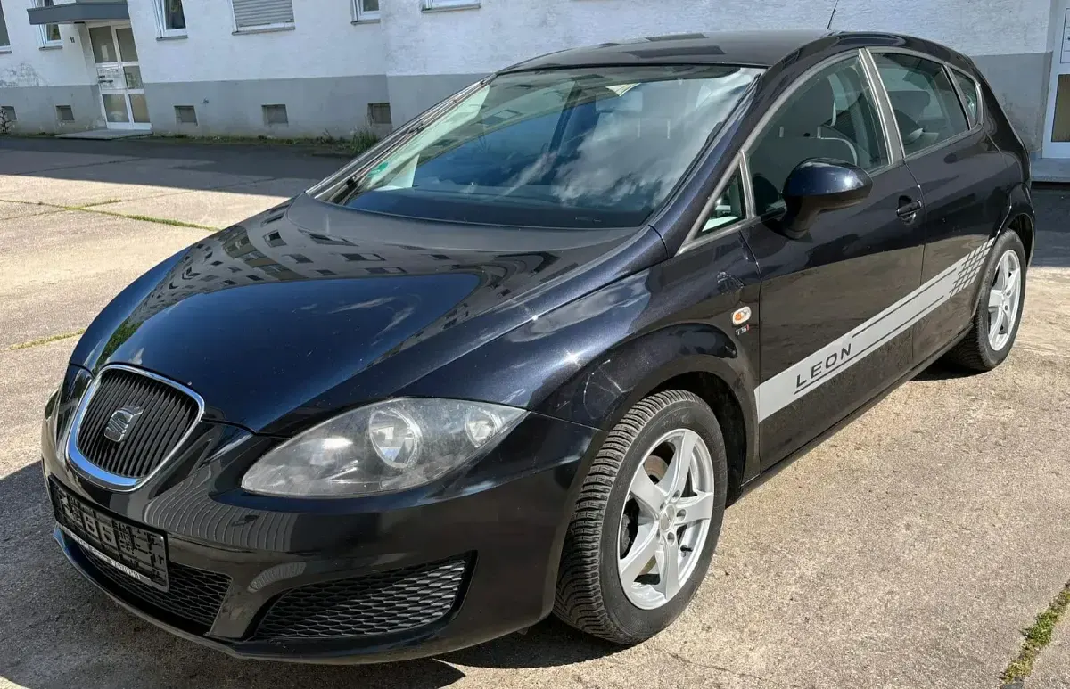 Brugt Seat Leon 105 HK (77 kW) 2011 Sort Hatchback