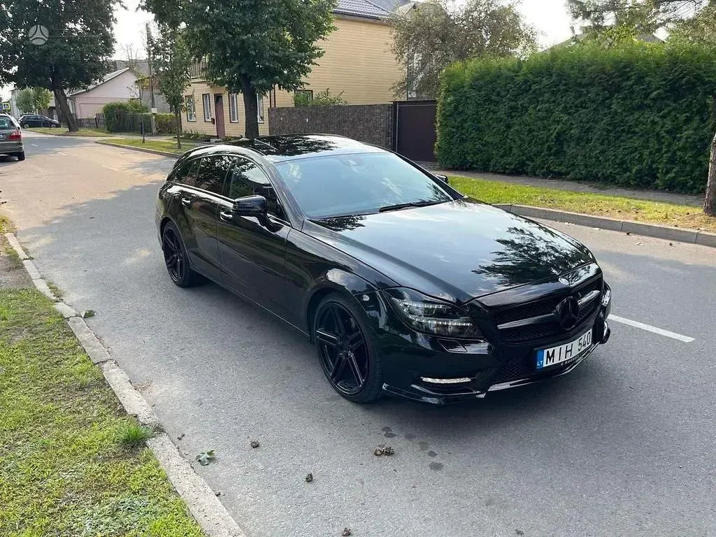 Gebraucht Mercedes CLS250 Shooting Brake 204 PS (150 kW) 2013 Schwarz Kombi