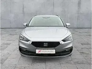 Gebraucht Seat Leon 150 PS (110 kW) 2023 Silber ("urban" silber) Kombi