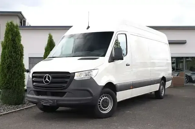 Gebraucht Mercedes Sprinter 150 PS (110 kW) 2024 Weiß Van