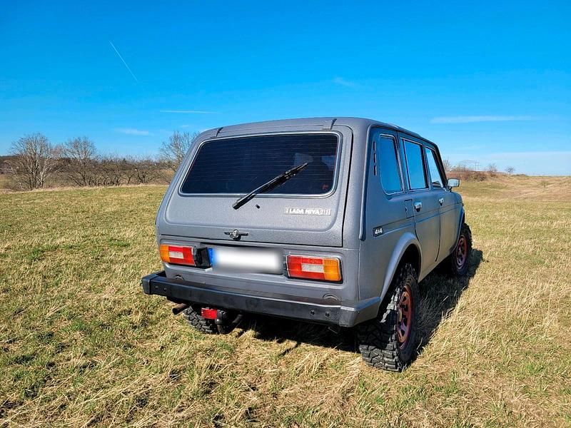 Gebraucht Lada niva 82 PS (60 kW) 2003 Grau SUV