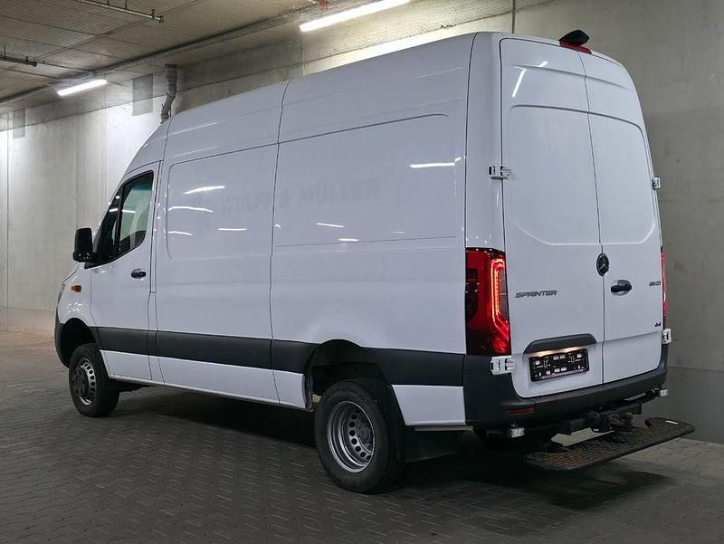 Gebraucht Mercedes Sprinter 163 PS (119 kW) 2021 Weiß Van